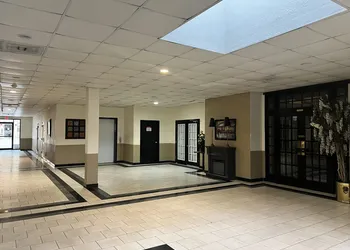 Homestay Inn and suites hotel thumbnail 4