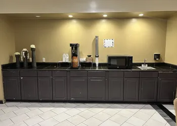 Homestay Inn and suites hotel thumbnail 7