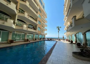 Condos Tiara hotel thumbnail 5