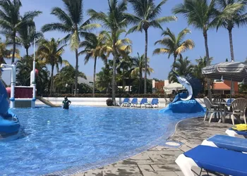 CONDOMINIO GRAND MARINA by TRVL2HM hotel thumbnail 2