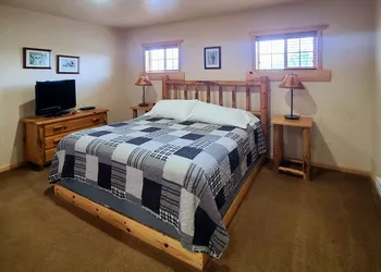 Flaming Gorge Hideout hotel thumbnail 7