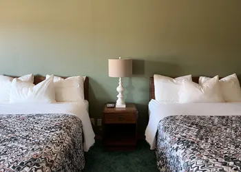 The Trail Inn - Sutton, Nebraska - US-6 HWY hotel thumbnail 8