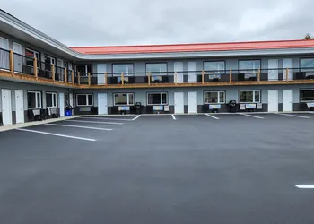 Outdoorsman Motel hotel thumbnail 3