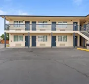 Quincy INN and Suites hotel detail image 7