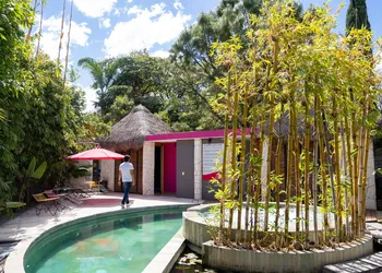 Hotel Casa De Las Flores hotel thumbnail 2