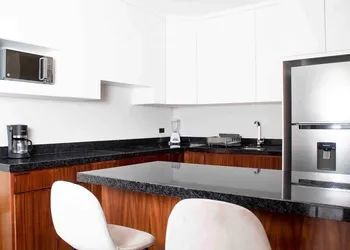Condo Lt By Trvl2hm hotel thumbnail 6