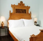 Bischoff Inn - Former 1870 Furniture Factory Now 5 Room Boutique Hotel hotel detail image 4
