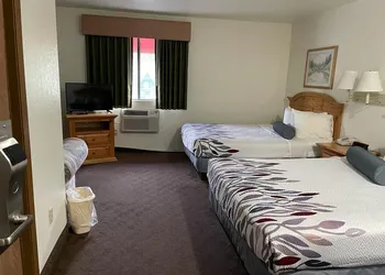 Royal Inn Keystone (ex Econo Lodge Near Mt. Rushmore Memorial) hotel thumbnail 6
