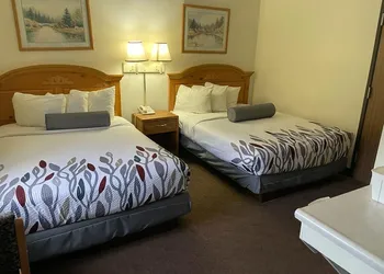 Royal Inn Keystone (ex Econo Lodge Near Mt. Rushmore Memorial) hotel thumbnail 8
