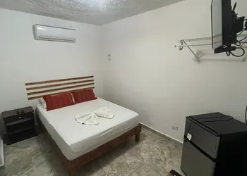 La Giraldilla Hotel hotel thumbnail 8
