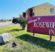 Rosewood Inn By OYO Union City I-69 hotel detail image 4
