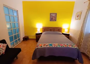 Posada Casa Mexicana Jamaica hotel thumbnail 6
