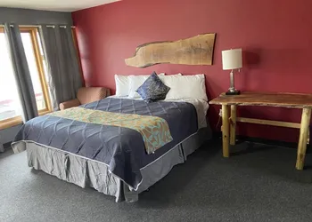 Tri-States Wood Inn hotel thumbnail 2