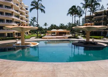 CONDO QUINTA DEL MAR by TRVL2HM hotel thumbnail 5
