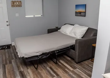 Coleman Park Studios hotel thumbnail 8
