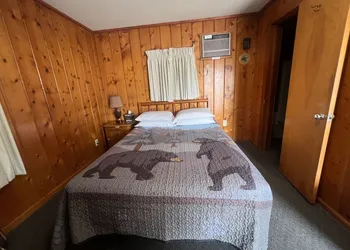 Cedars Motel hotel thumbnail 6