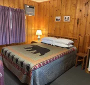 Cedars Motel hotel detail image 7
