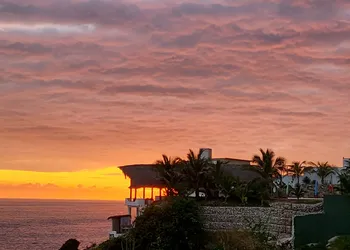 Casa Luz de Mar hotel thumbnail 2