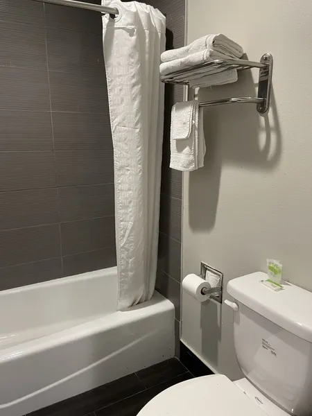 Villa Inn & Suites hotel detail image 6