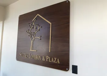 Suites Lomboy & Plaza hotel thumbnail 8