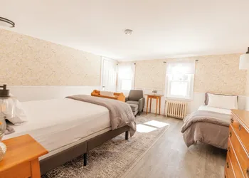 Blue Bear Inn hotel thumbnail 6