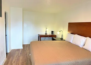 Budget Inn Giddings by Mukhi Hotels hotel thumbnail 8