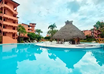 Condo Psol By Trvl2hm hotel thumbnail 5