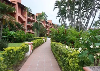 Condo Psol By Trvl2hm hotel thumbnail 6