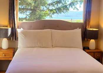 McGee Creek Lodge hotel thumbnail 5