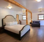 McGee Creek Lodge hotel detail image 7