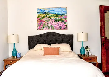 Arts Inn hotel thumbnail 4