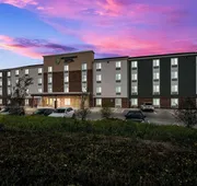 Woodspring Suites Milwaukee - Menomonee Falls hotel detail image 4
