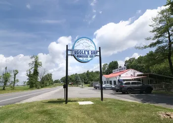 Tuggle's Gap Roadside Inn - Blue Ridge Parkway hotel thumbnail 4