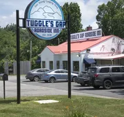 Tuggle's Gap Roadside Inn - Blue Ridge Parkway hotel detail image 5