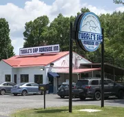 Tuggle's Gap Roadside Inn - Blue Ridge Parkway hotel detail image 7