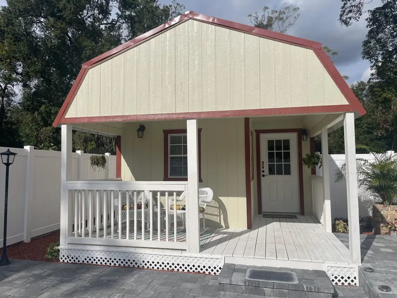 The Tiny Cottage in The Springs hotel detail image 2