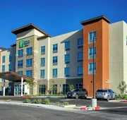 Holiday Inn Express & Suites Ridgecrest - China Lake by IHG hotel detail image 3