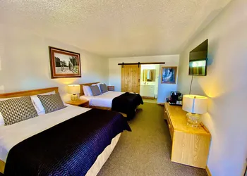 Old Montana Inn hotel thumbnail 2