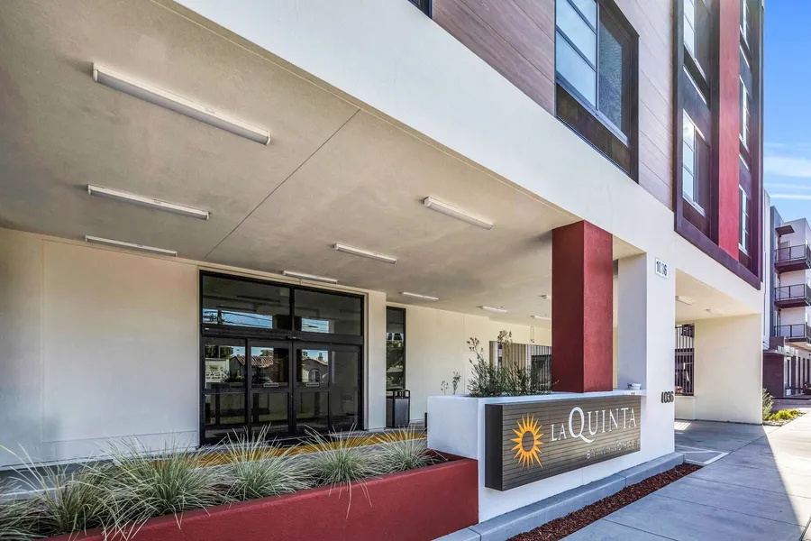 La Quinta Inn & Suites by Wyndham San Jose Airport-Downtown hotel detail image 2