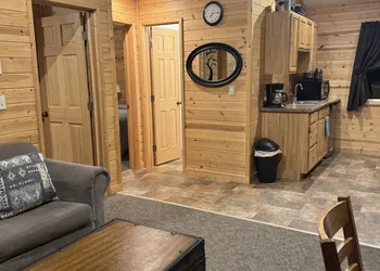 Backwoods Cabins at Susitna River Lodge hotel thumbnail 6
