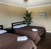 The Travelers Inn hotel detail image 4