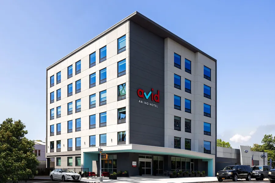 avid hotel Brooklyn Dyker Heights by IHG hotel detail image 6