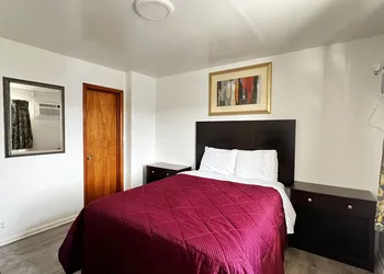Family Inn hotel thumbnail 3