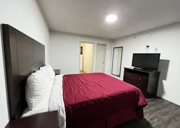 Family Inn hotel thumbnail 4