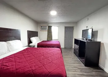 Family Inn hotel thumbnail 8