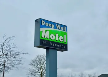 Deep Well Motel hotel thumbnail 7