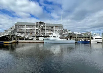 The Hotel at Cape Ann Marina hotel thumbnail 5