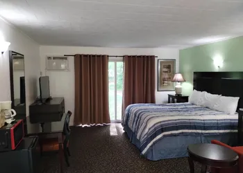 Tri Terrace Motel hotel thumbnail 3