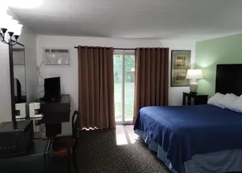 Tri Terrace Motel hotel thumbnail 4