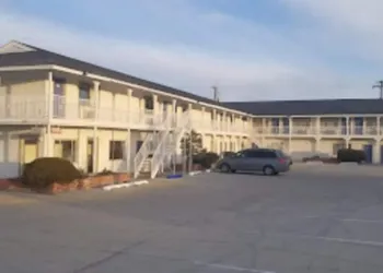 American Inn hotel thumbnail 3